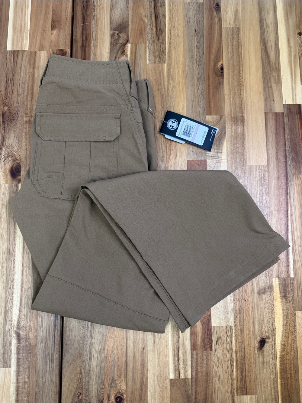 NWT Under Armour Storm Loose Cargo Pants